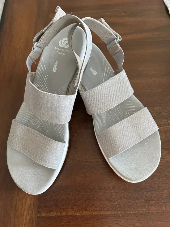 Clarks Cloudsteppers women's sandals - size 11 - Picture 1 of 5
